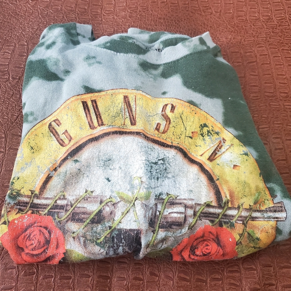 Guns and Roses cropped sweater. Women's xl